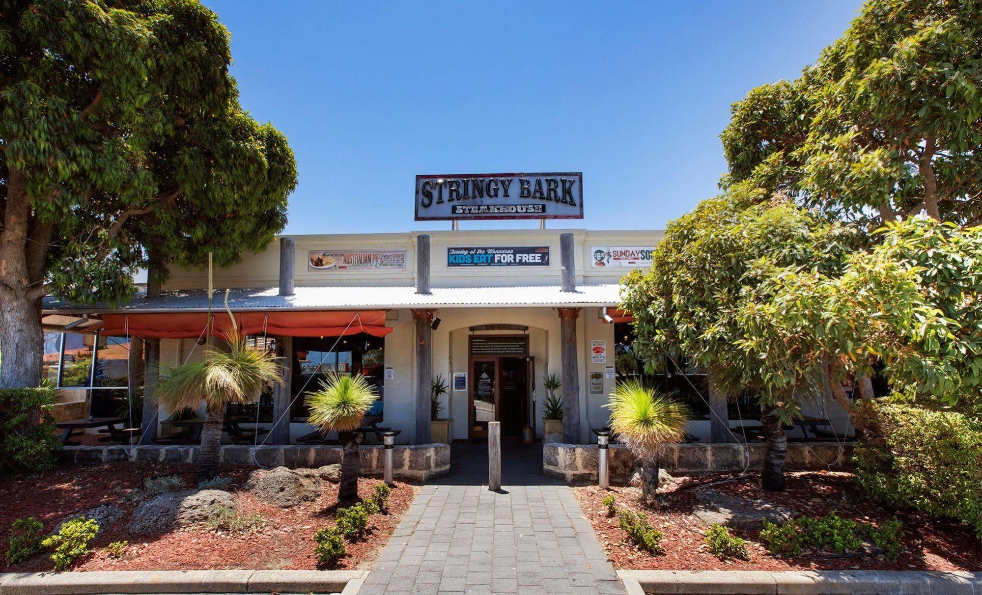 Nightcap At Wanneroo Tavern Exterior photo